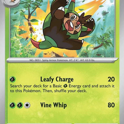 Carta individual Pokémon Quilladin 006/086 común, Stage 1, set ME4 Chaos Rising. Ilustración dinámica de Quilladin usando un ataque en el bosque por Hideki Ishikawa - Thunder Cards México.