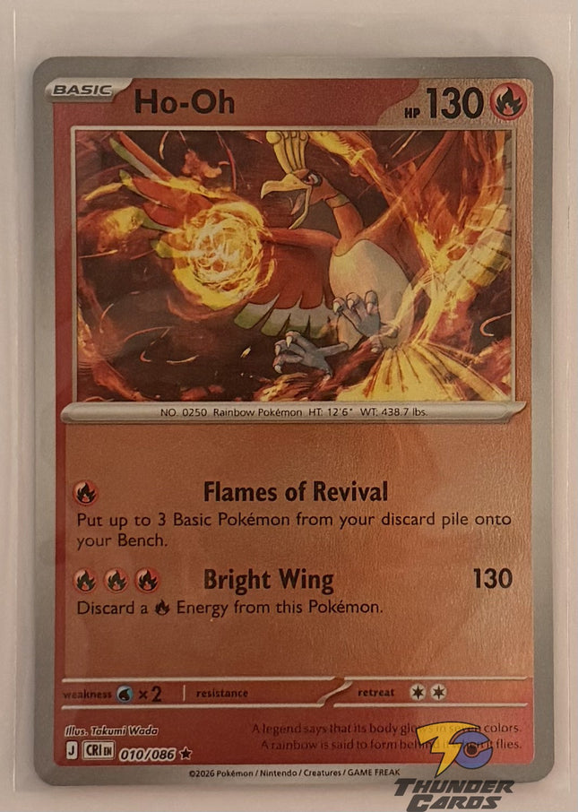 Carta individual de Pokémon TCG Ho-Oh Reverse 010/086 rara, Basic, set ME4 Chaos Rising. Ilustración épica de Ho-Oh canalizando una esfera de fuego en pleno vuelo por Takumi Wada - Thunder Cards México.