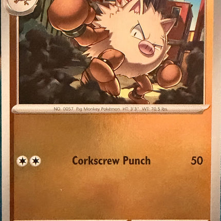 Carta individual Pokémon Primeape 043/084, set Pitch Black, en Thunder Cards México Reverse
