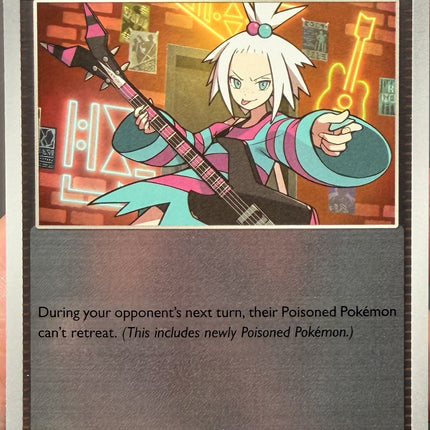 Carta Partidario Pokémon Roxie's Performance Reverse 081/086, set Chaos Rising, Ilustración de Nobusawa/ Machipuyo - Thunder Cards México