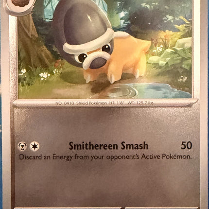 Carta individual Pokémon Shieldon 061/084, set Pitch Black, en Thunder Cards México Reverse