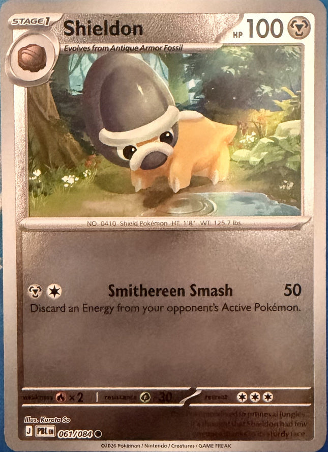 Carta individual Pokémon Shieldon 061/084, set Pitch Black, en Thunder Cards México Reverse