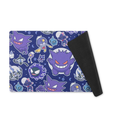 Base de neopreno antideslizante de playmat oficial Pokémon Center ideal para escritorio o mousepad.
