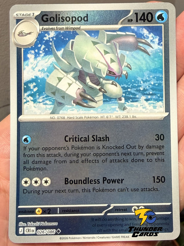 Carta individual Pokémon Golisopod Reverse 026/086, rareza infrecuente, Stage 1, 140 HP, set Chaos Rising (CRI). Ilustración dinámica de Golisopod emergiendo con fuerza de una ola en el mar por Takeshi Nakamura - Thunder Cards México.