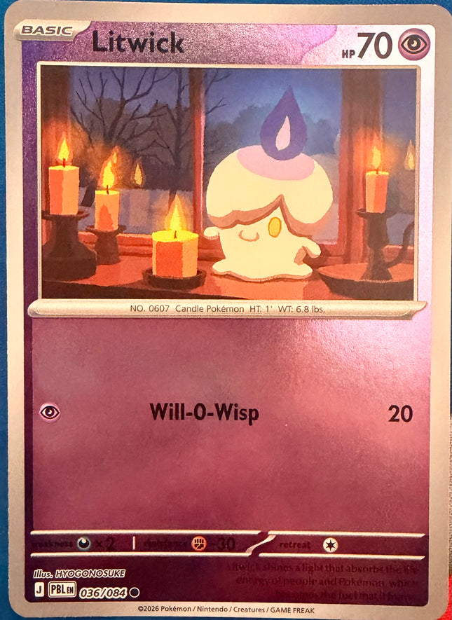 Carta individual Pokémon Litwick 036/084, set Pitch Black, en Thunder Cards México Reverse