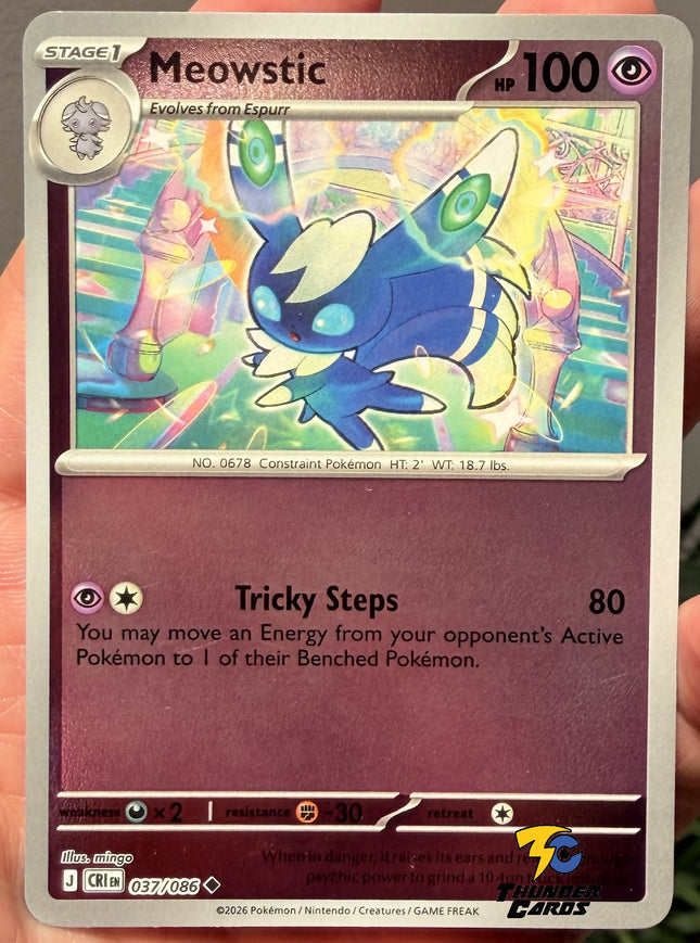 Carta individual Pokémon Meowstic Reverse 037/086, rareza infrecuente, Stage 1 Pokémon, 100 HP, set Chaos Rising (CRI). Ilustración de Meowstic macho liberando energía psíquica por las orejas dentro de un palacio por mingo - Thunder Cards México.