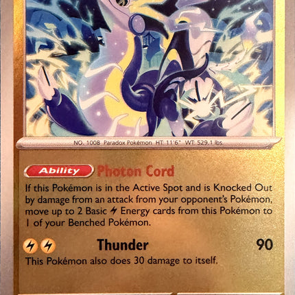 Carta individual Pokémon Miraidon 028/084, set Pitch Black, en Thunder Cards México Reverse Holo