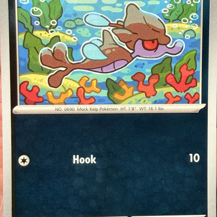 Carta Individual Pokémon Skrelp Reverse 058/086, BASIC Pokémon 70 HP, set Chaos Rising, Ilustración de Shimaris Yukichi - Thunder Cards México